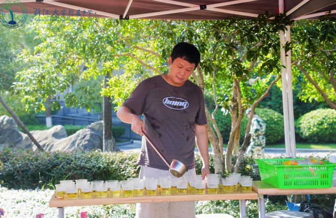 动！杭州有家长“捏了把汗”澳门新葡京网页本周密集启(图5)